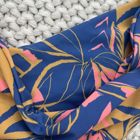 Skatie• ‘Melly’ Bikini Bottom in ANGUILLA - Picture 9 of 15